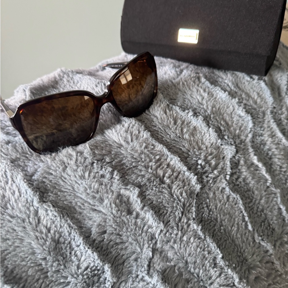 Dolce & Gabbana Tortoise Shell Sunglasses - Like New